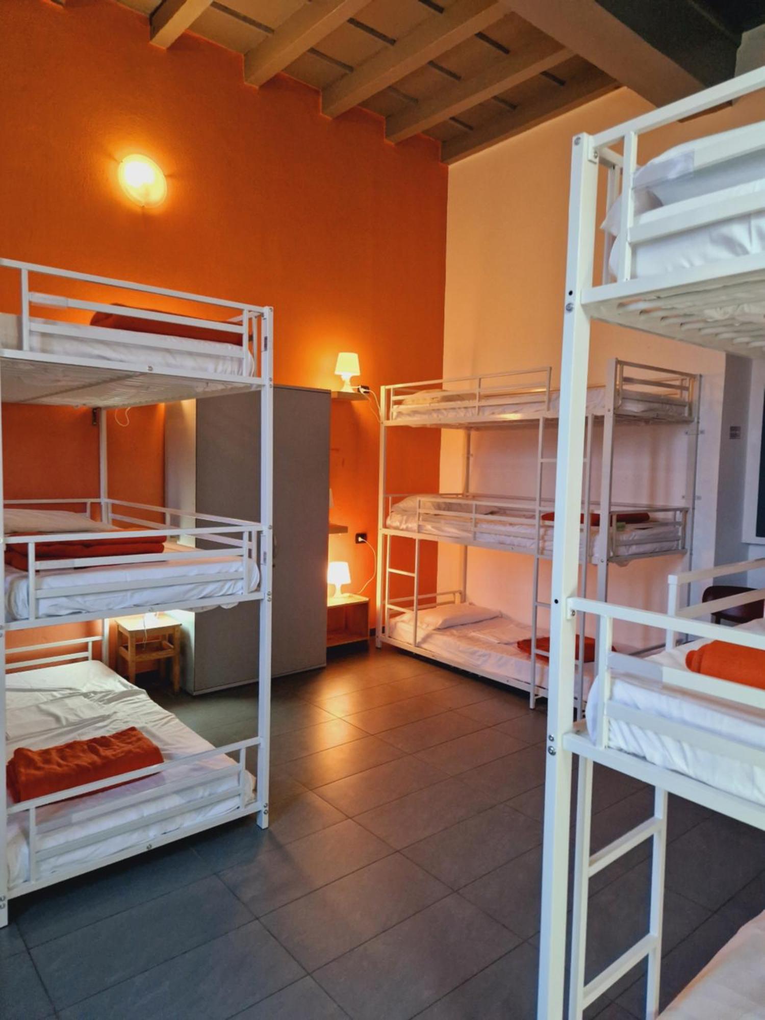 E Ostello, Parco Di Monza, Cascina Costa Alta Hostel *